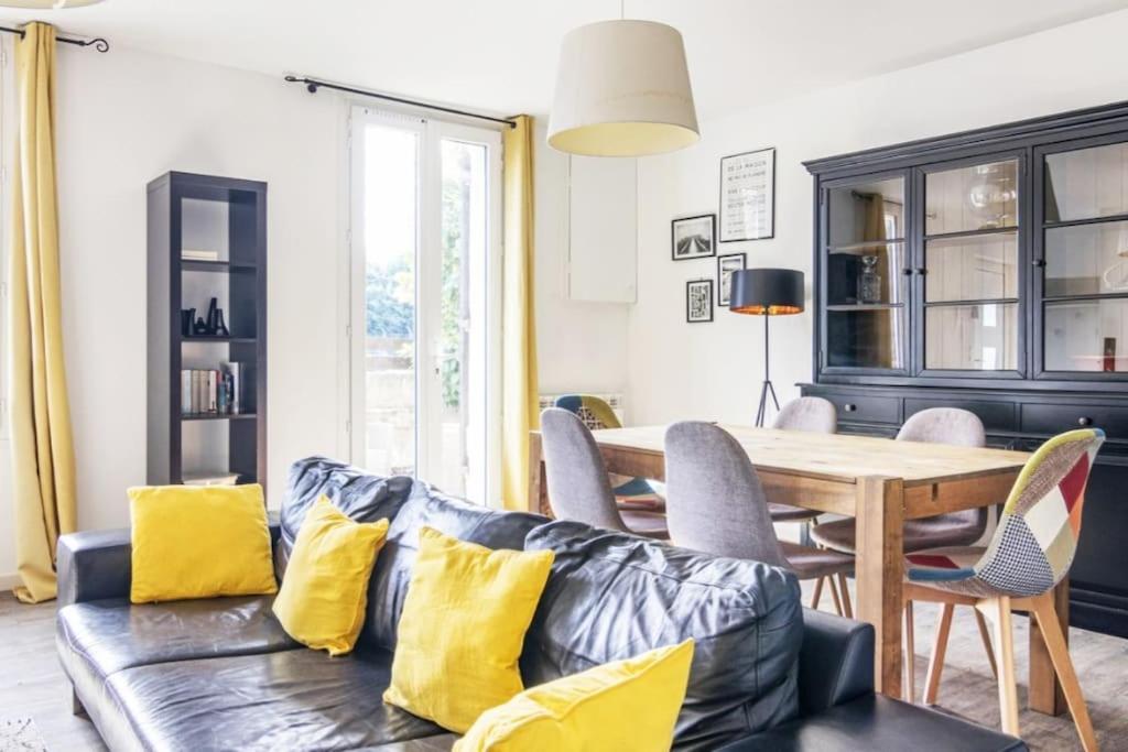 Maison Familiale En Pierre A 10 Min De Bordeaux Bassens  Exteriér fotografie